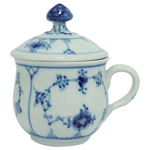 Royal Copenhagen, blue fluted; A mustard pot of porcelain #64
