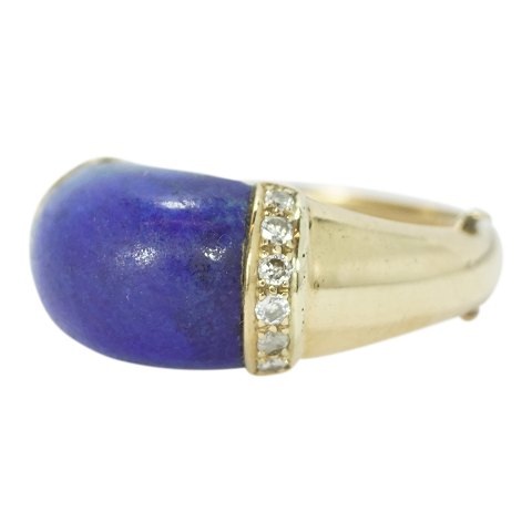 A ring of 14k gold set with lapis lazuli and diamonds