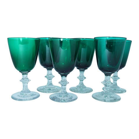 Set of 8 pcs. Danish white wine glass with dark green bowl and clear stem