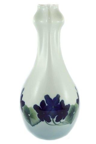 Bing & Grøndahl; Jugend vase af porcelæn #3067