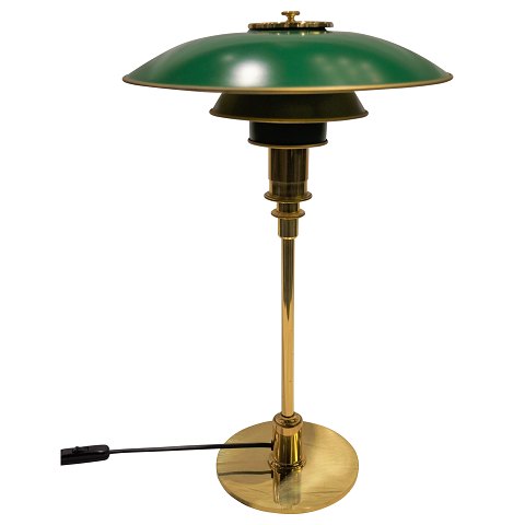Poul Henningsen; PH-3/2 bordlampe af messing med grønlakerede metalskærme