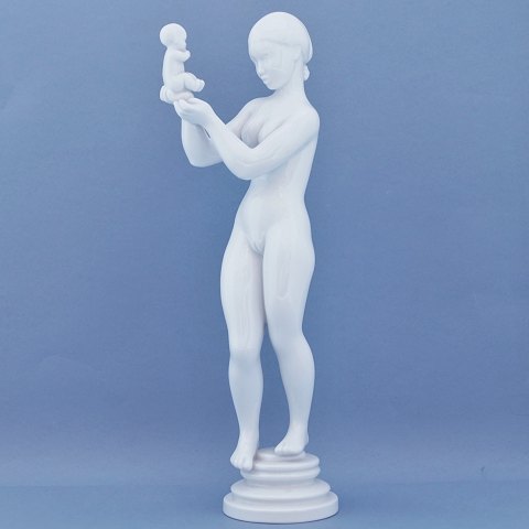 Bing & Grøndahl, Kai Nielsen; Blanc de chine porcelæns figur, Leda med æblet #108