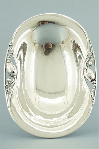 Georg Jensen; Magnolia oval skål på fod, sterling sølv, #2A