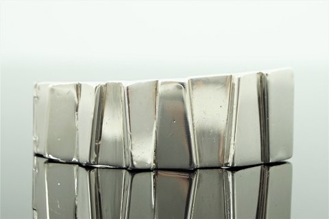Søren Borup; A bangle of massive sterling silver