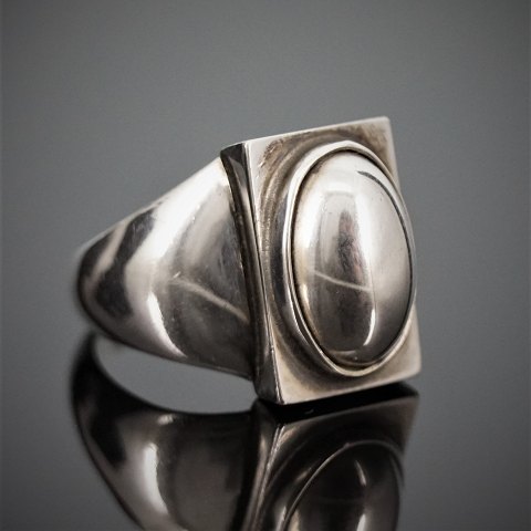 Georg Jensen; A ring of sterling silver #84 B