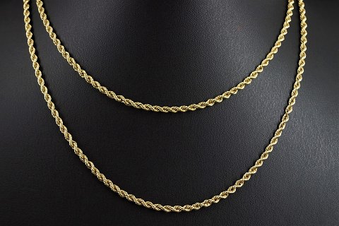 A long Bjørn Borg necklace of 14k gold