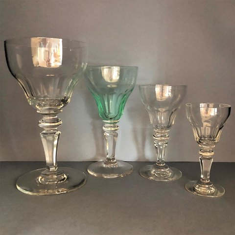 Holmegaard, Svend Hammershøi, Magrethe glasses set of 40 pcs. for 10 pers.
