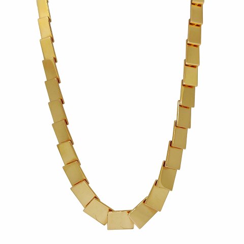 Bent Knudsen; A necklace in 14k gold #42