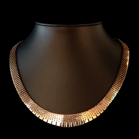 Murstenshalskæde i 14 kt. guld, 9 rækker i forløb, l. 46,3 cm