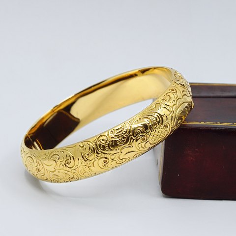 Bernhard Hertz; A bangle of 14k gold