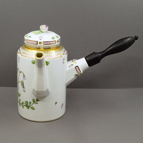 Royal Copenhagen, Flora Danica; Coffee pot #3620 in porcelain