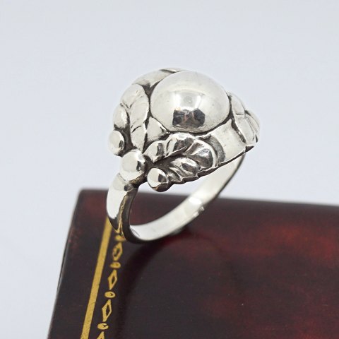 Georg Jensen; Ring i sterlingsølv, nr. 11B, 1930-40