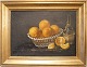 Maleri, stilleben, opstilling på bord med appelsiner og vinflaske, 1900-tallet